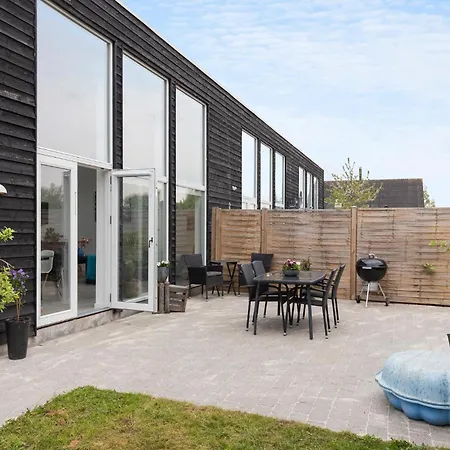 Дом отдыха 2 Bedroom Gorgeous In Гиллеляйе