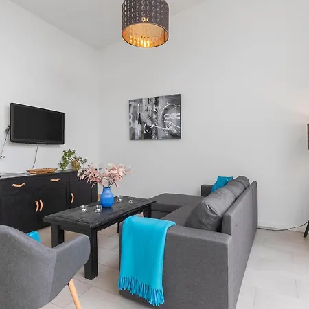 Дом отдыха 2 Bedroom Gorgeous In